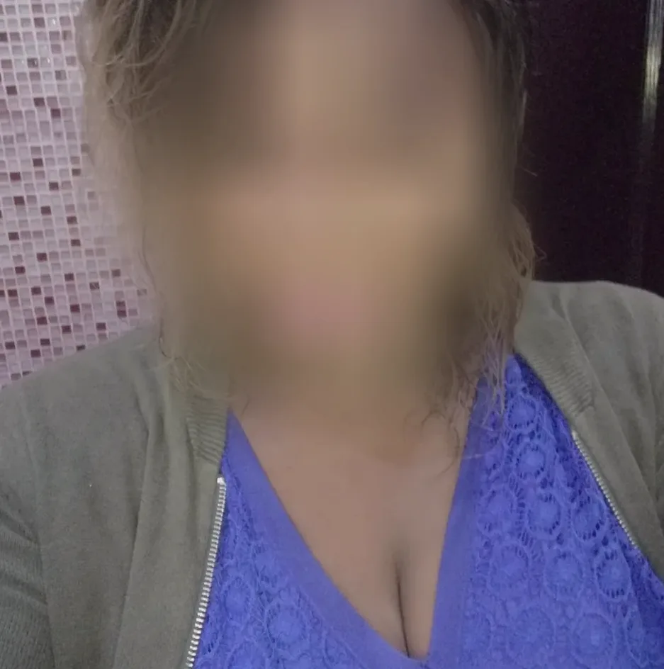 Nawal, 27 años